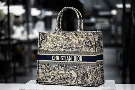 dior singapore online shop|christian dior bag singapore.